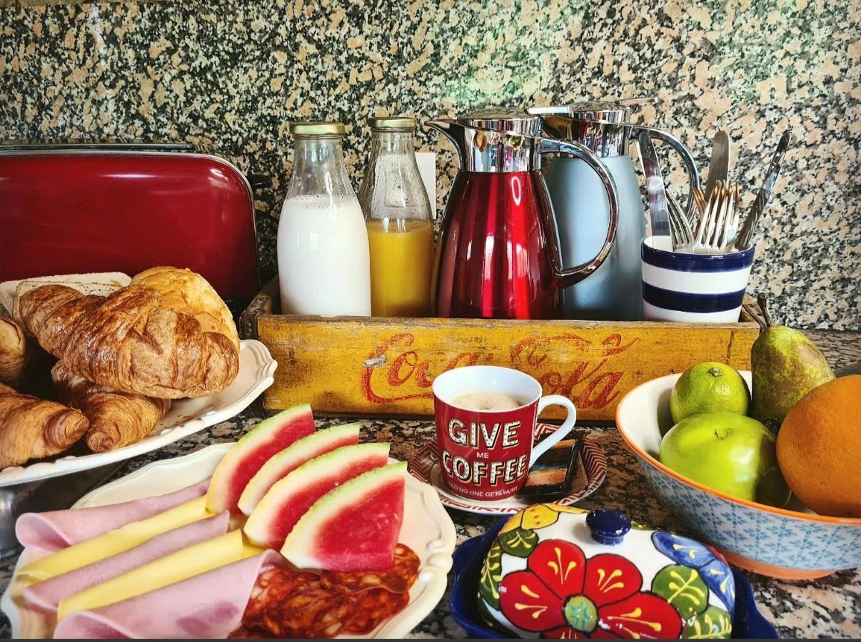 Harveys Homestay - Adults Only Mieres  エクステリア 写真